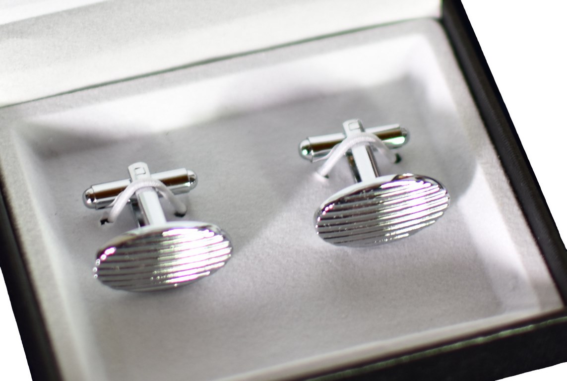 Manžetové knoflíky v krabičce 